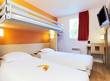 Premiere Classe Pau Est-Bizanos Habitación foto