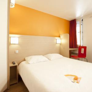Premiere Classe Pau Est-Bizanos Habitación foto